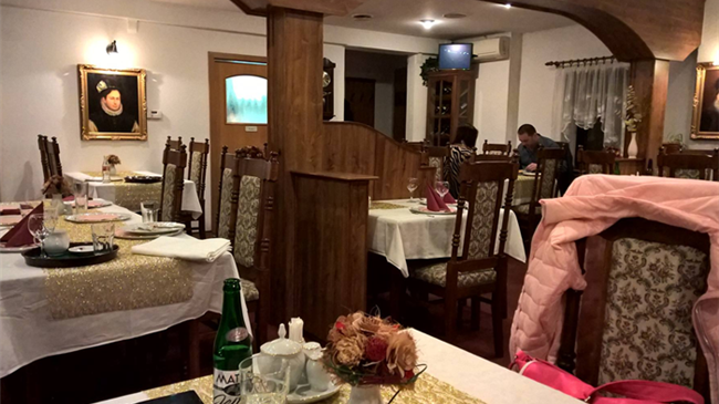 Nejstrašnější rodinná večeře v Golemově restauraci v Březiněvsi