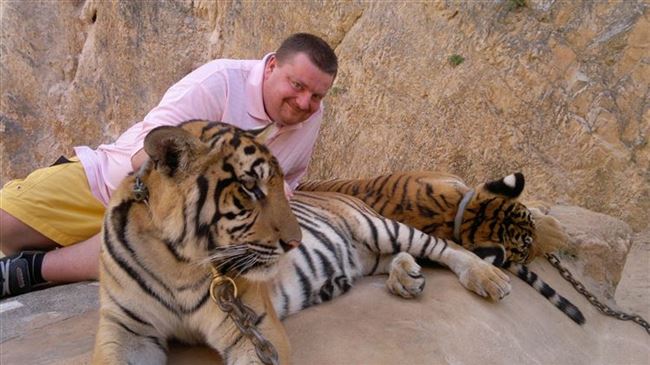 Cestopisy: Nejkrásnější den v ráji, křížem krážem po Thajsku od slonů až do klece s tygřaty